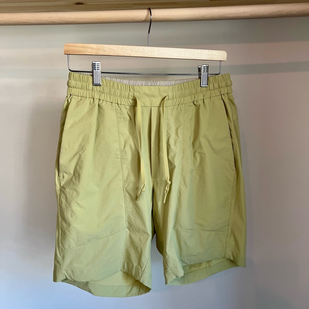 Lululemon Athletica Men's Athletic Shorts